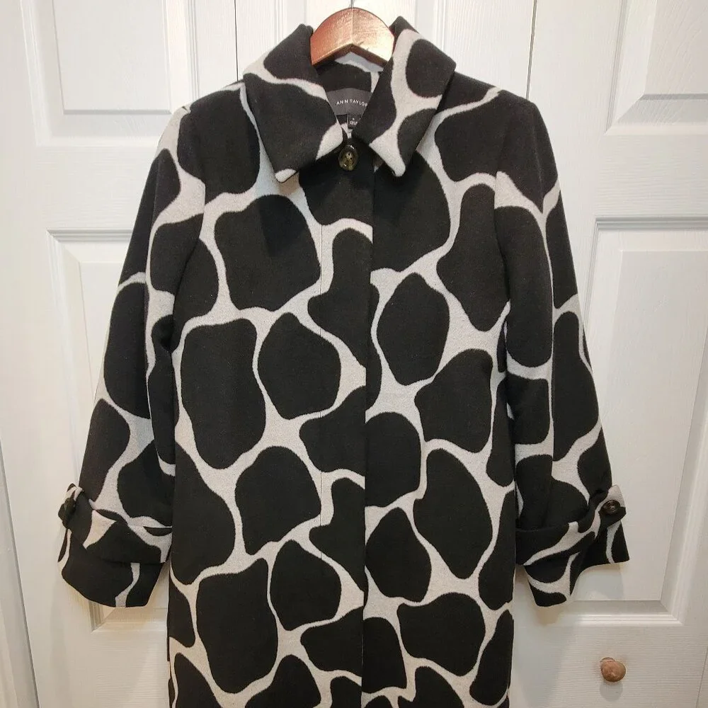 ANN TAYLOR Wool Blend Giraffe Print Mac Coat - Picture 3 of 14